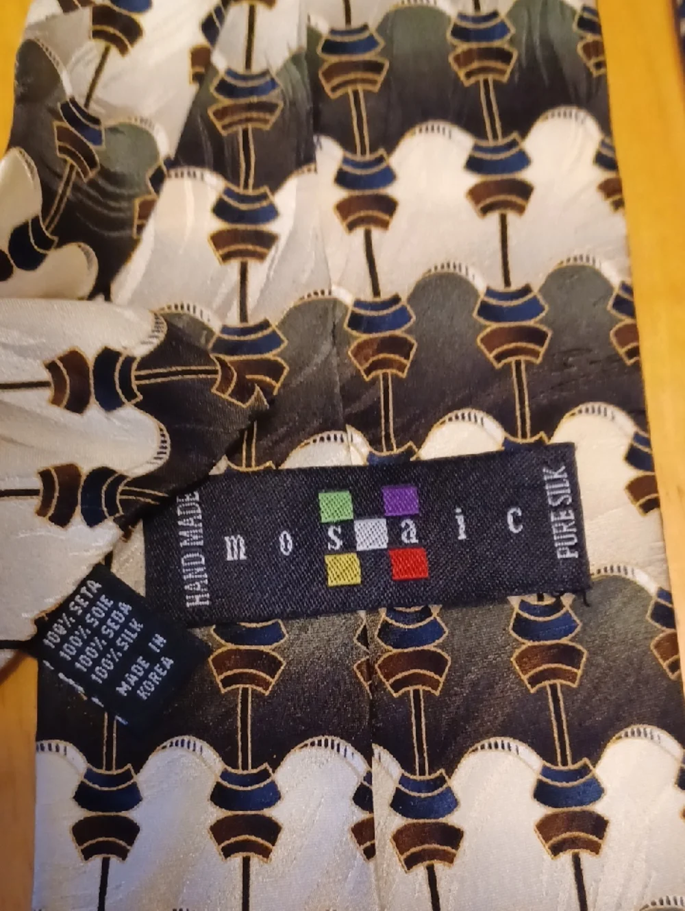 Lot Of 6 Neck Ties 1 Is 100% Polyester 5 Are 100% Silk Mosaic Brand Needs Sewing